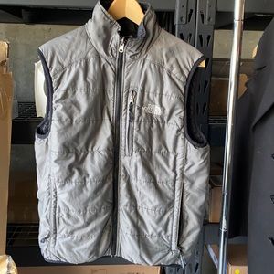 Men’s size small northface vest
